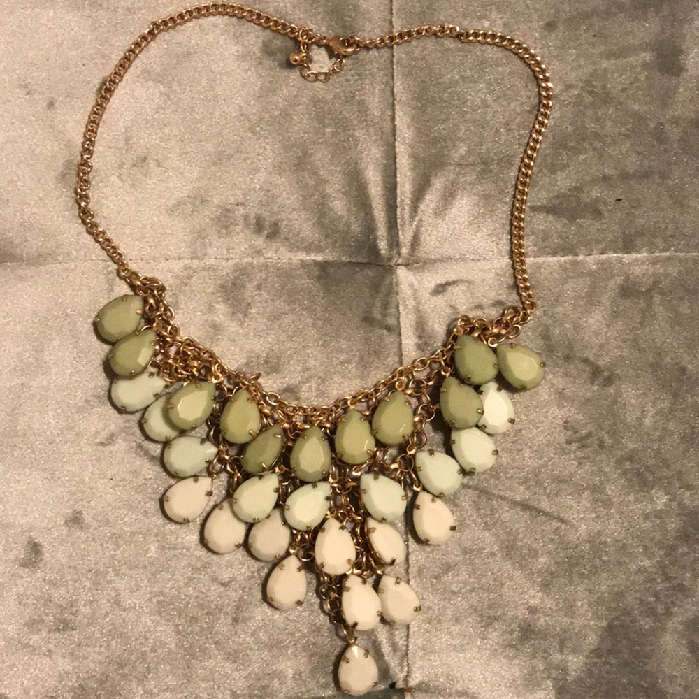 Statement necklace